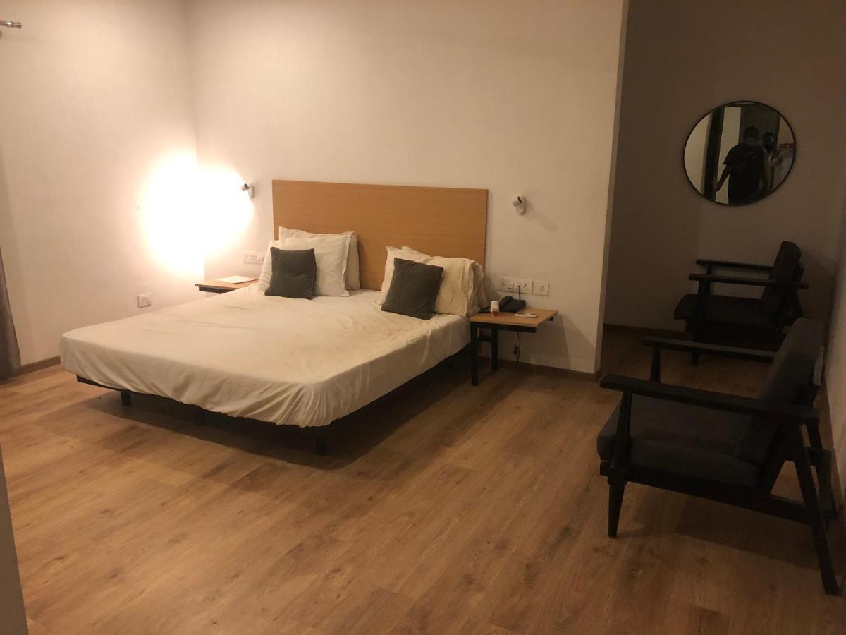 Treetops Inn Τσενάι Εξωτερικό φωτογραφία